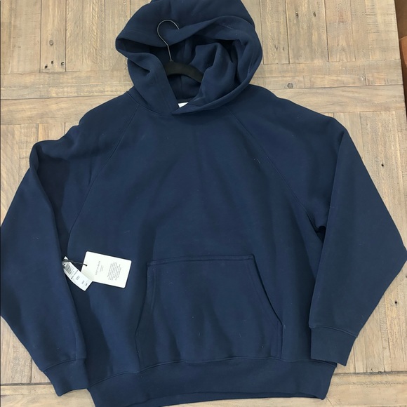 Aritzia cozy fleece hoodie - Picture 1 of 3